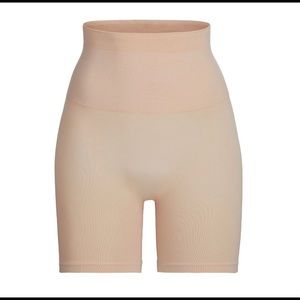 Skims core control short